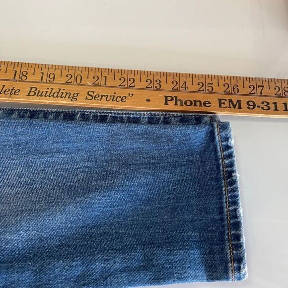 Levi's Medium Blue Ripped Knees Distressed Wedgie Skinny Demin Jeans Size 28 - Picture 8 of 8